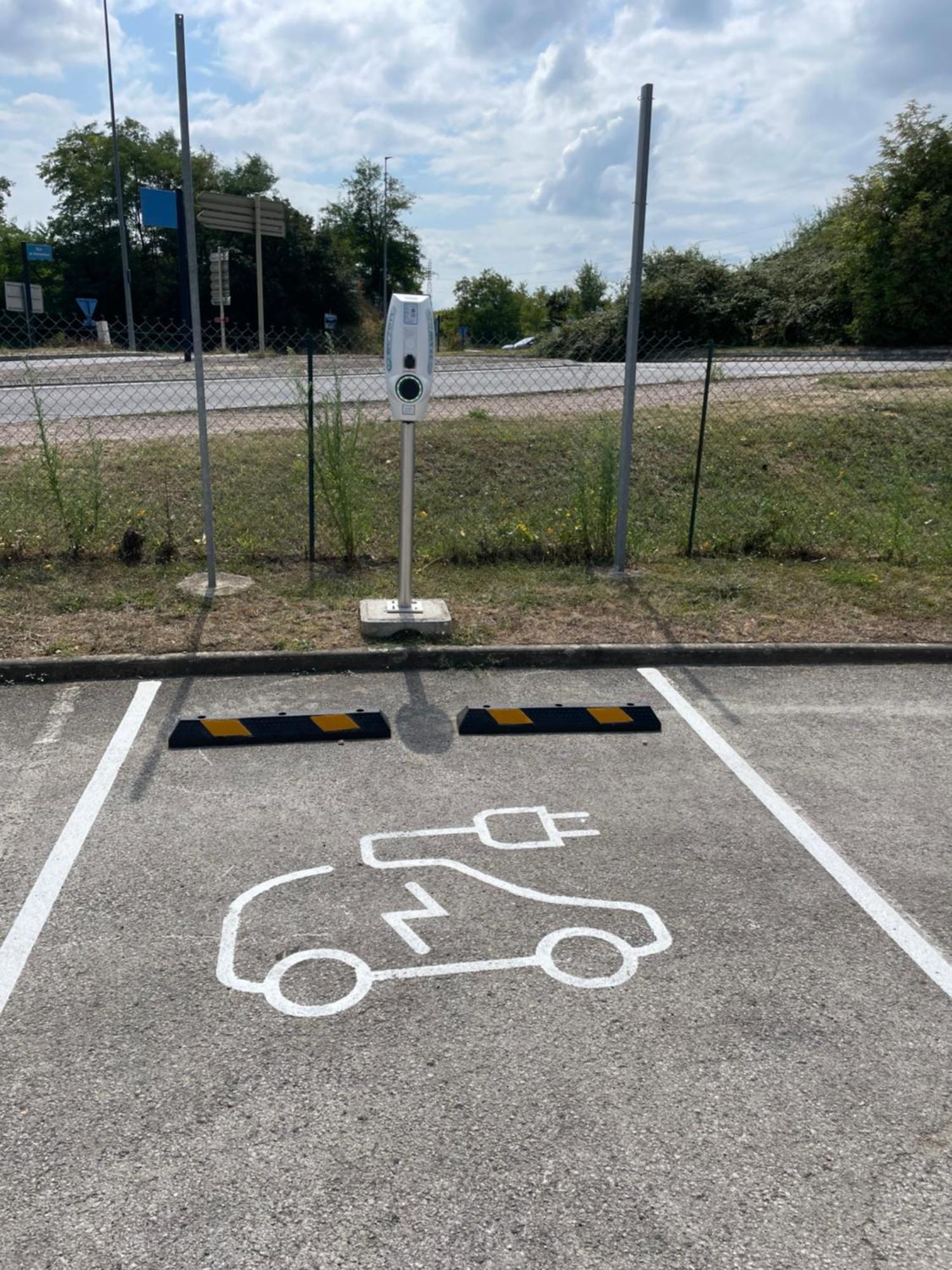 Brit Hotel Macon Nord Autoroute Du Soleil Экстерьер фото
